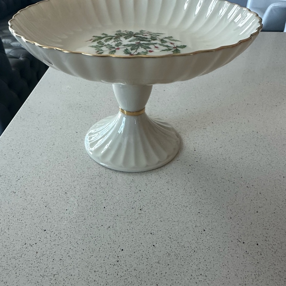 Lenox Cream and Gold Holiday Compote